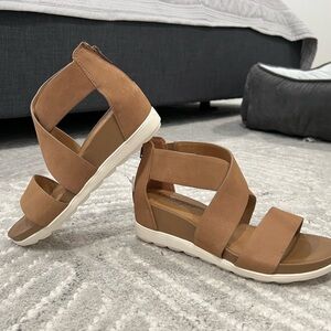 Comfortiva Tan Strappy Sandals